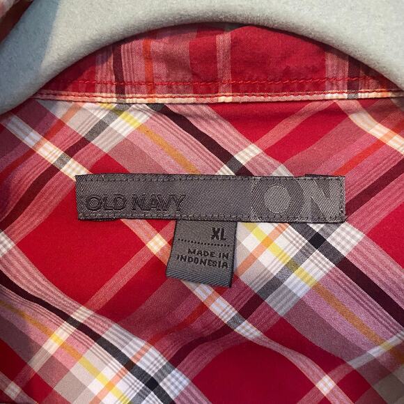 Old Navy Men’s XL Red Plaid Western Snap Shirt Short Sleeve work wear - Picture 4 of 6